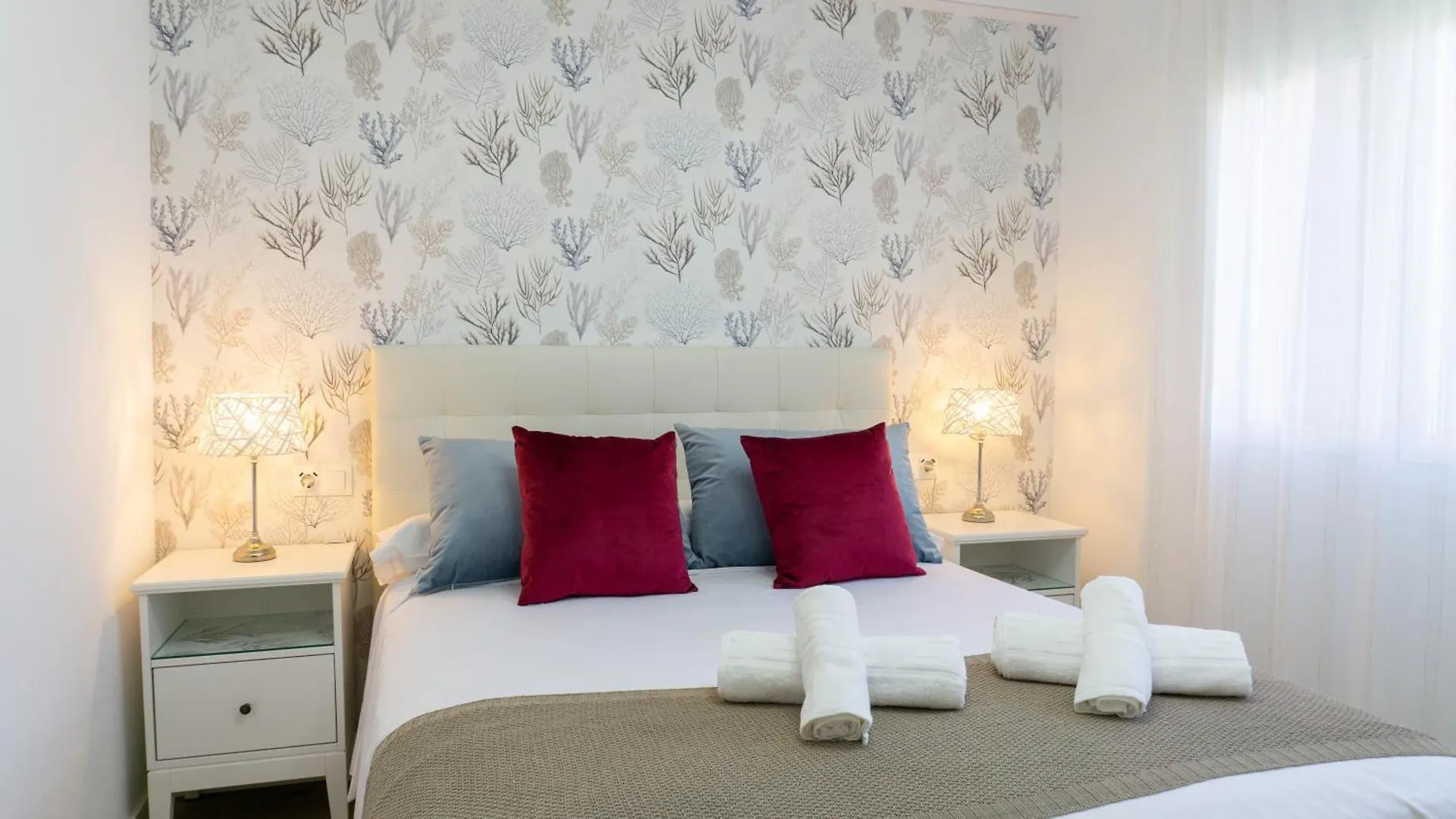 Luxury Apartment Τορρεμολίνος
